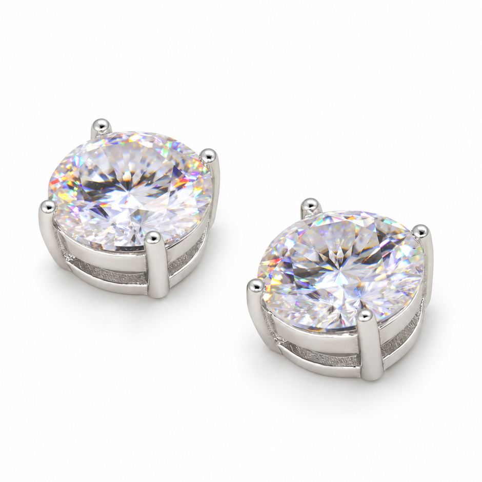 Elara Classic Stud Earrings detail
