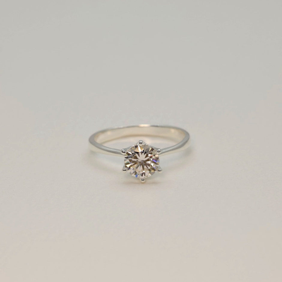 Astrée Solitaire Ring in 925 Sterling Silver by MOA - view 2