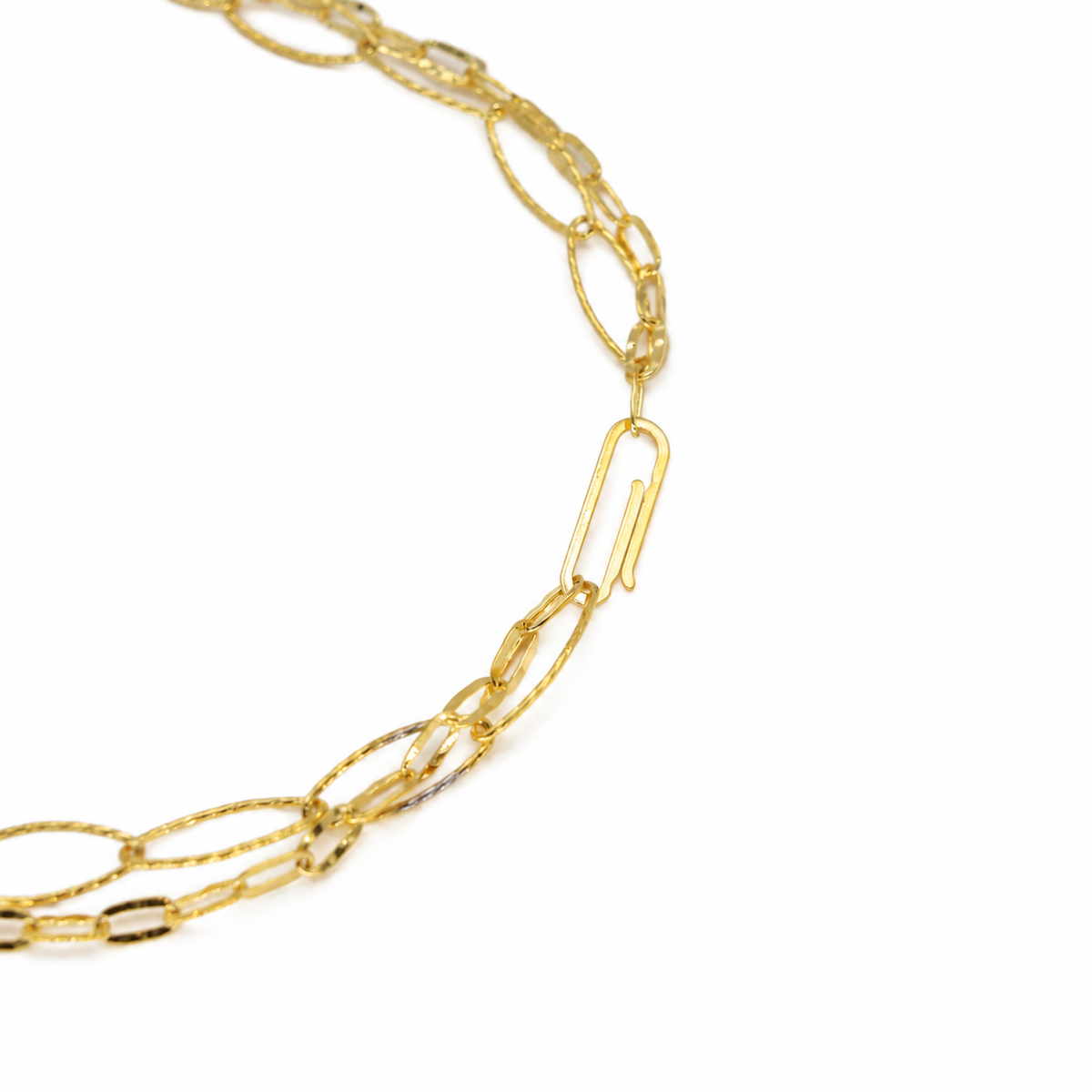 Sidonie mixed-link long necklace in 18k gold vermeil, hook clasp detail