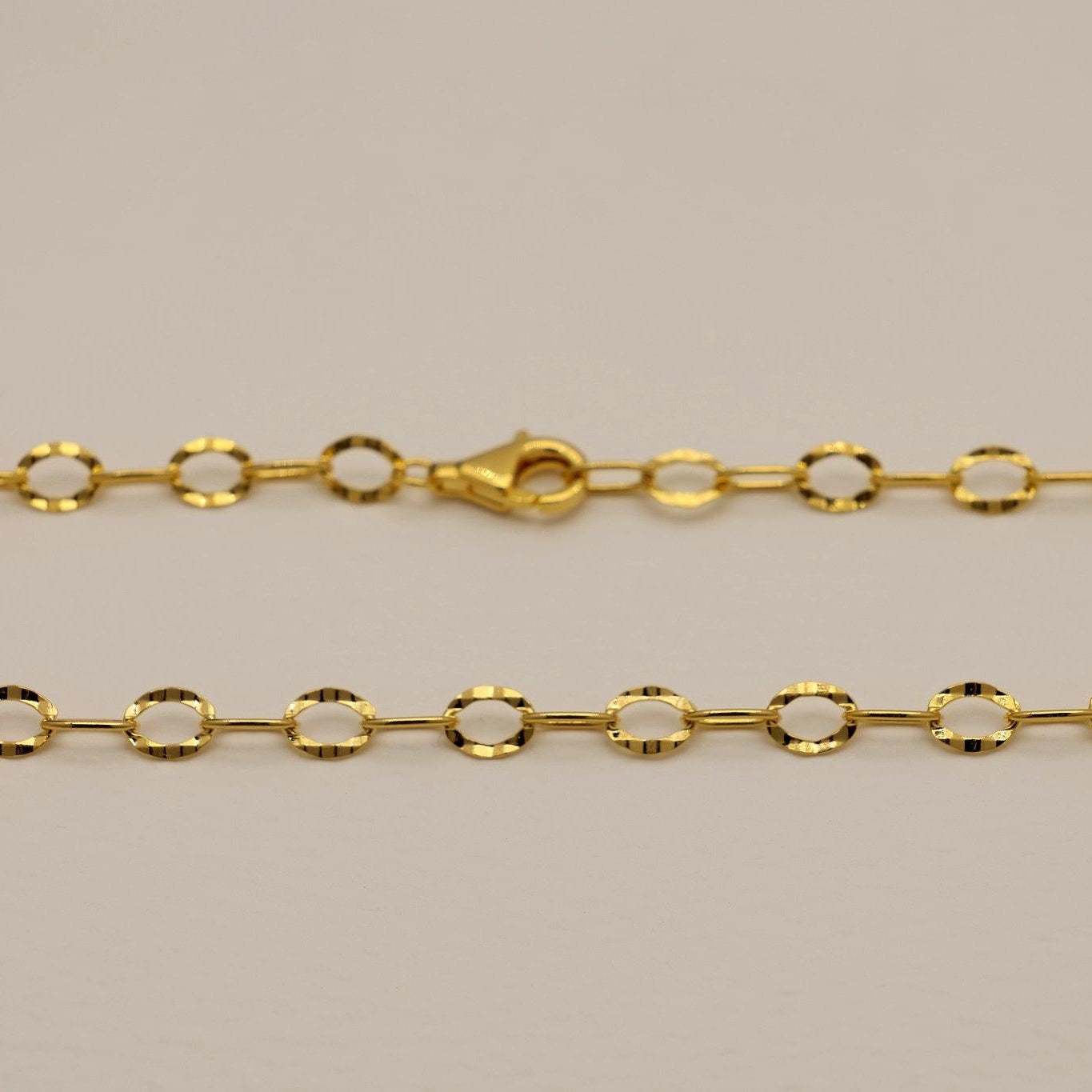 Lobster clasp detail on Alba 100cm necklace.