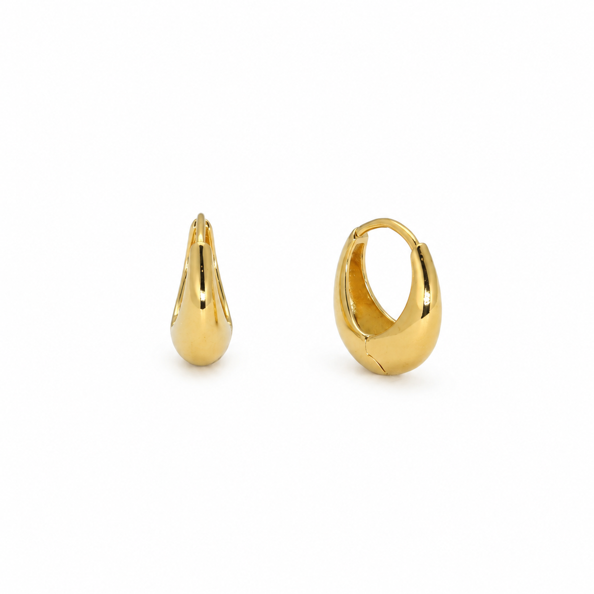Élise sculptural tapered hoop earrings in 18K gold vermeil angled view