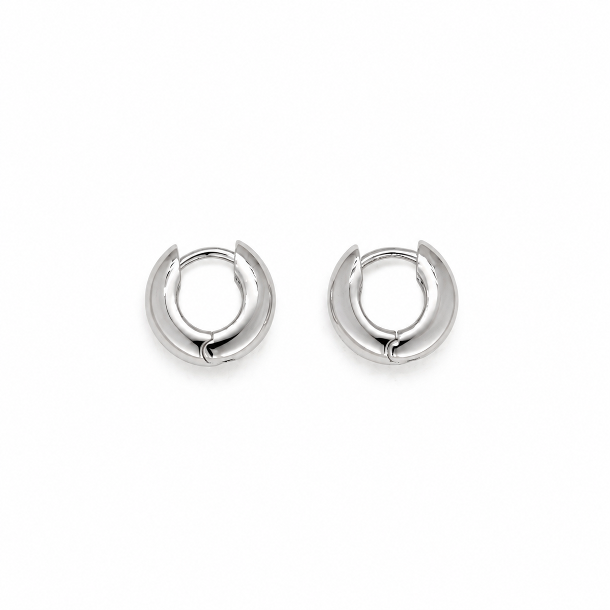Noémie dome huggie earrings in 925 sterling silver back view