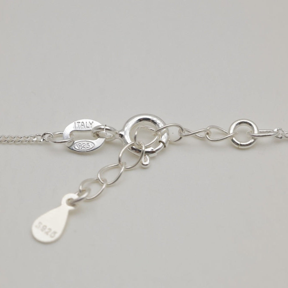 Tag marked “925” attached to Liliane necklace extension chain