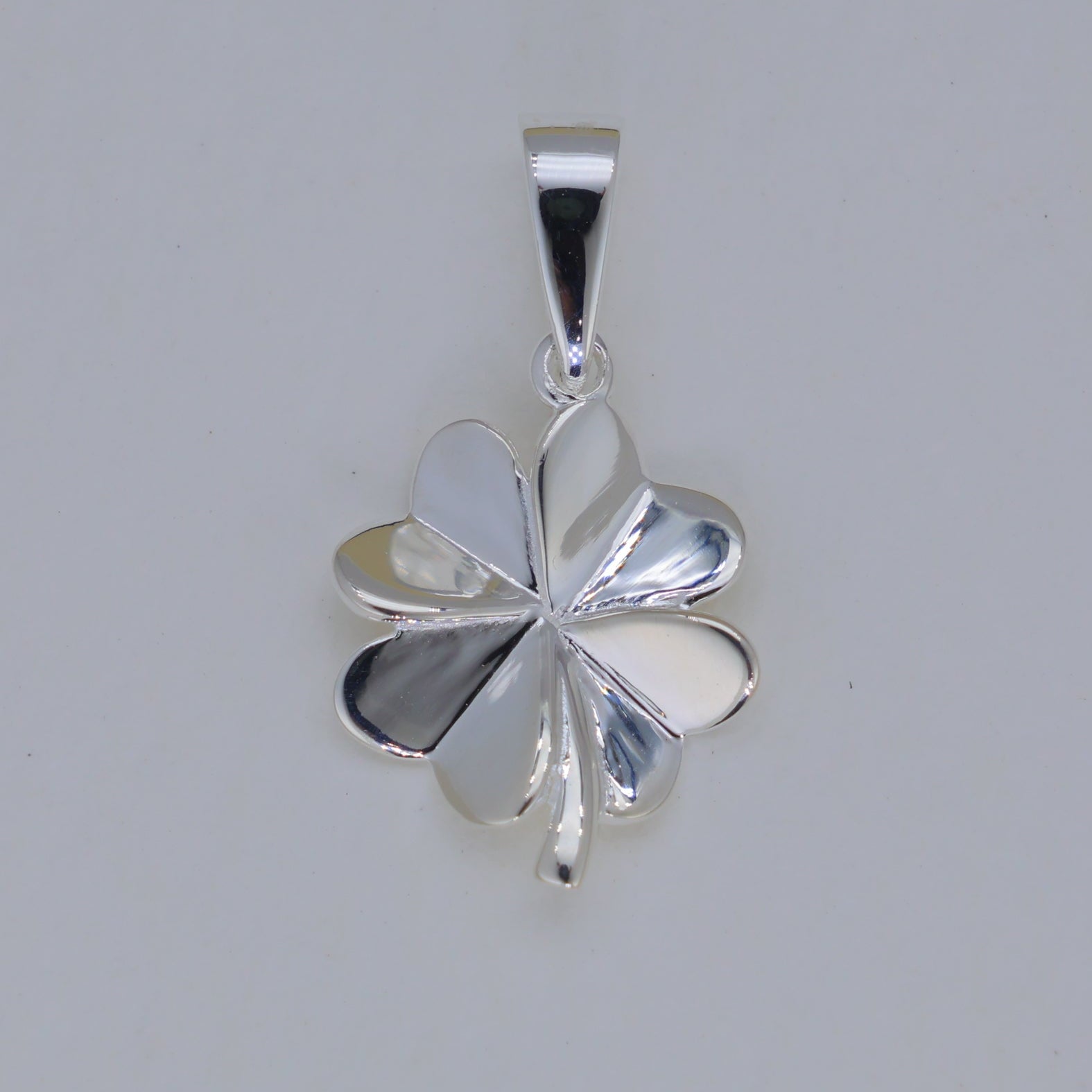 Avielle Clover Pendant in 925 Sterling Silver by MOA - view 2