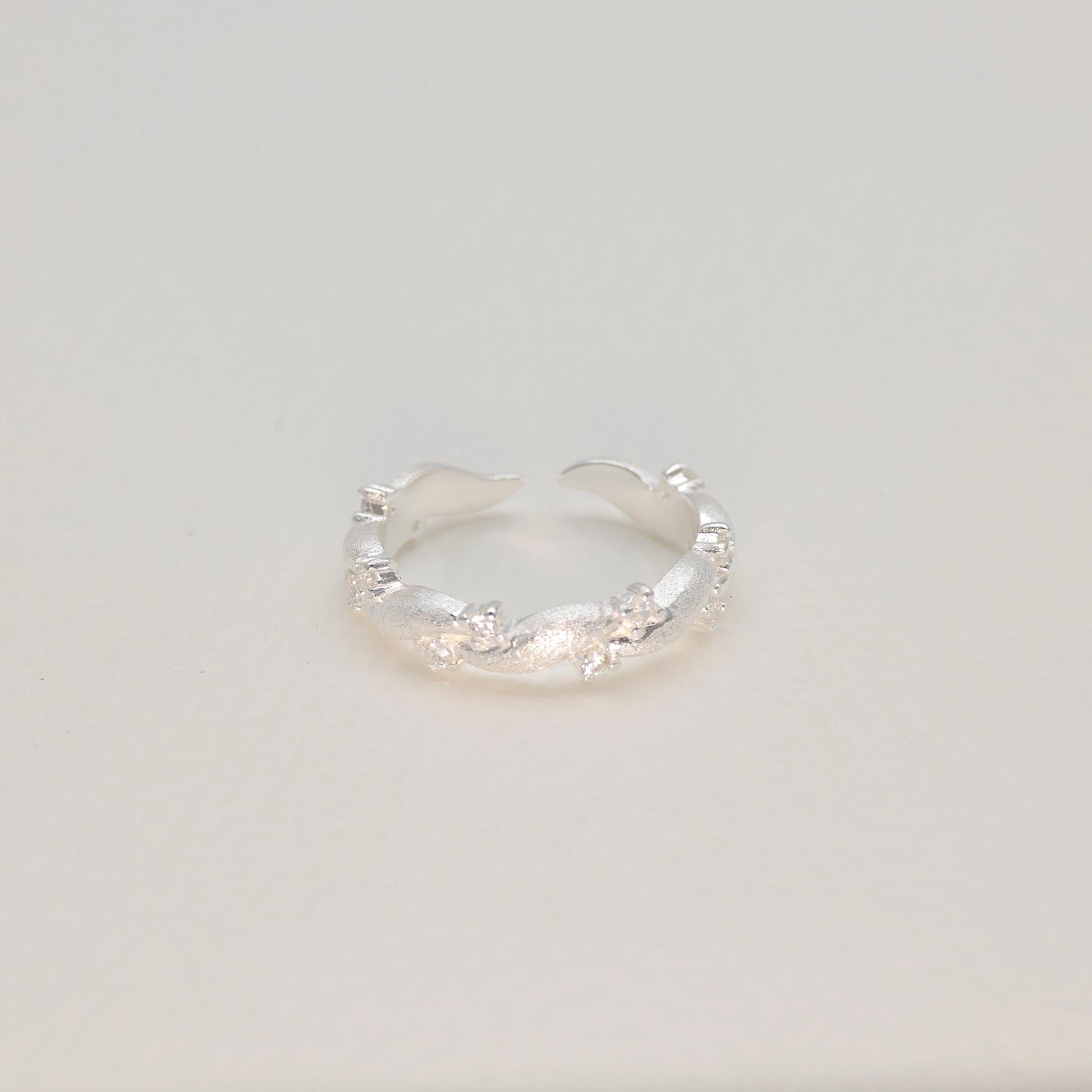 Lifestyle angle of 925 silver arc ring
