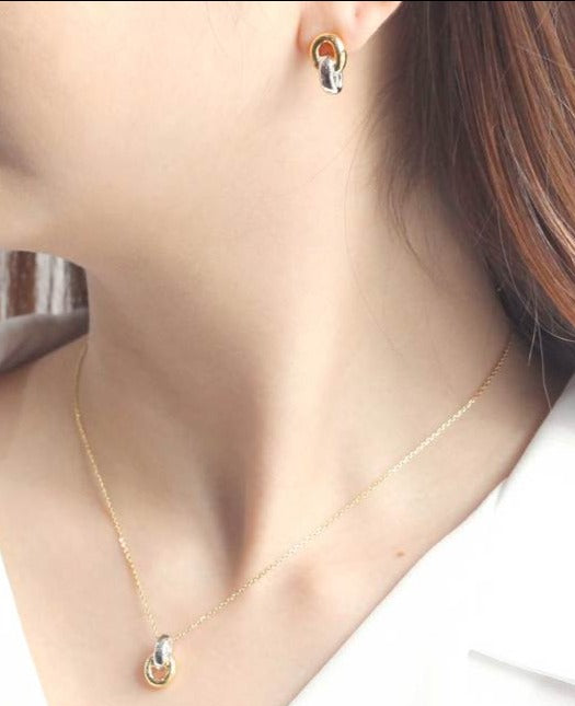 ABRIL Gold Necklace