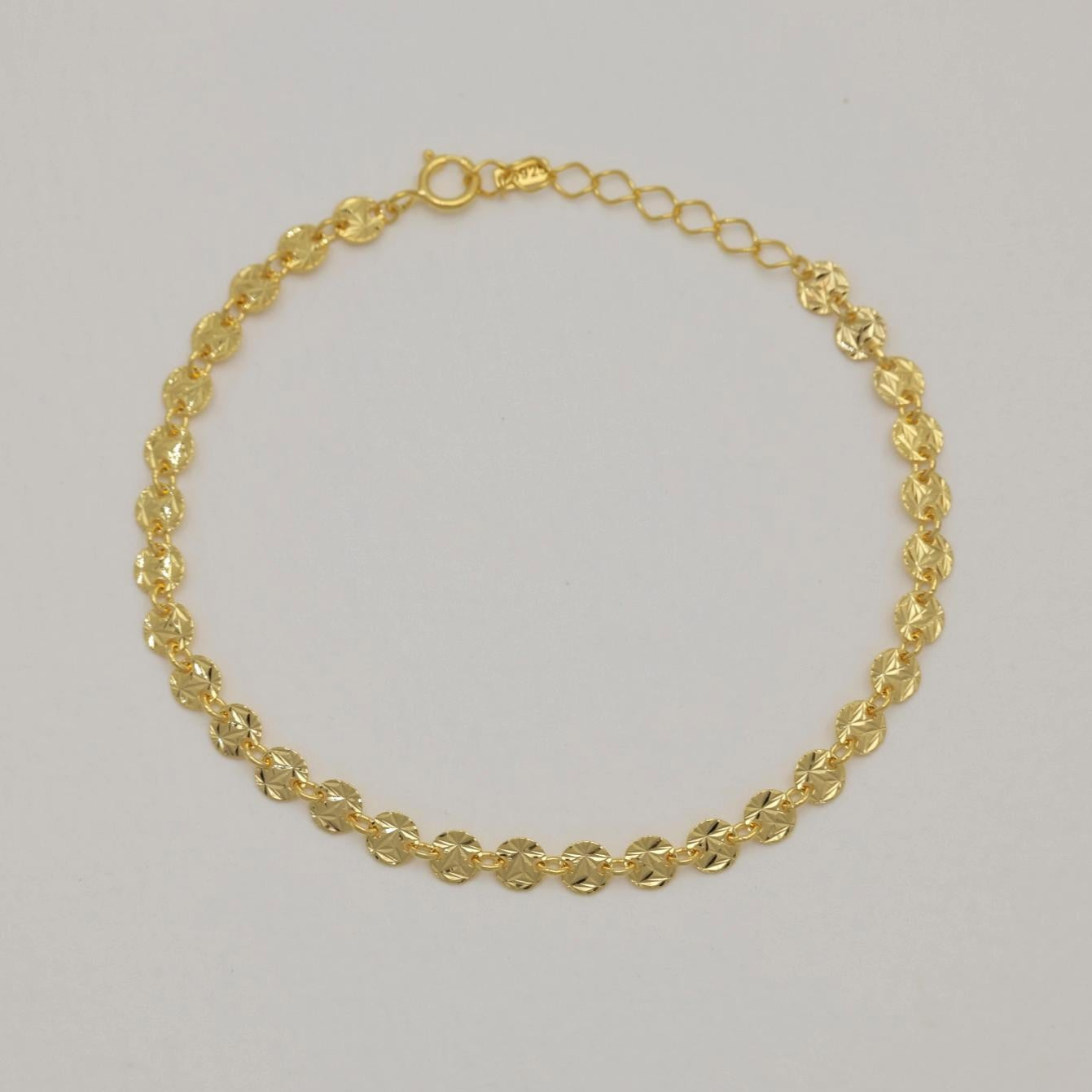 Full view of bracelet with spring clasp and extender chain.

