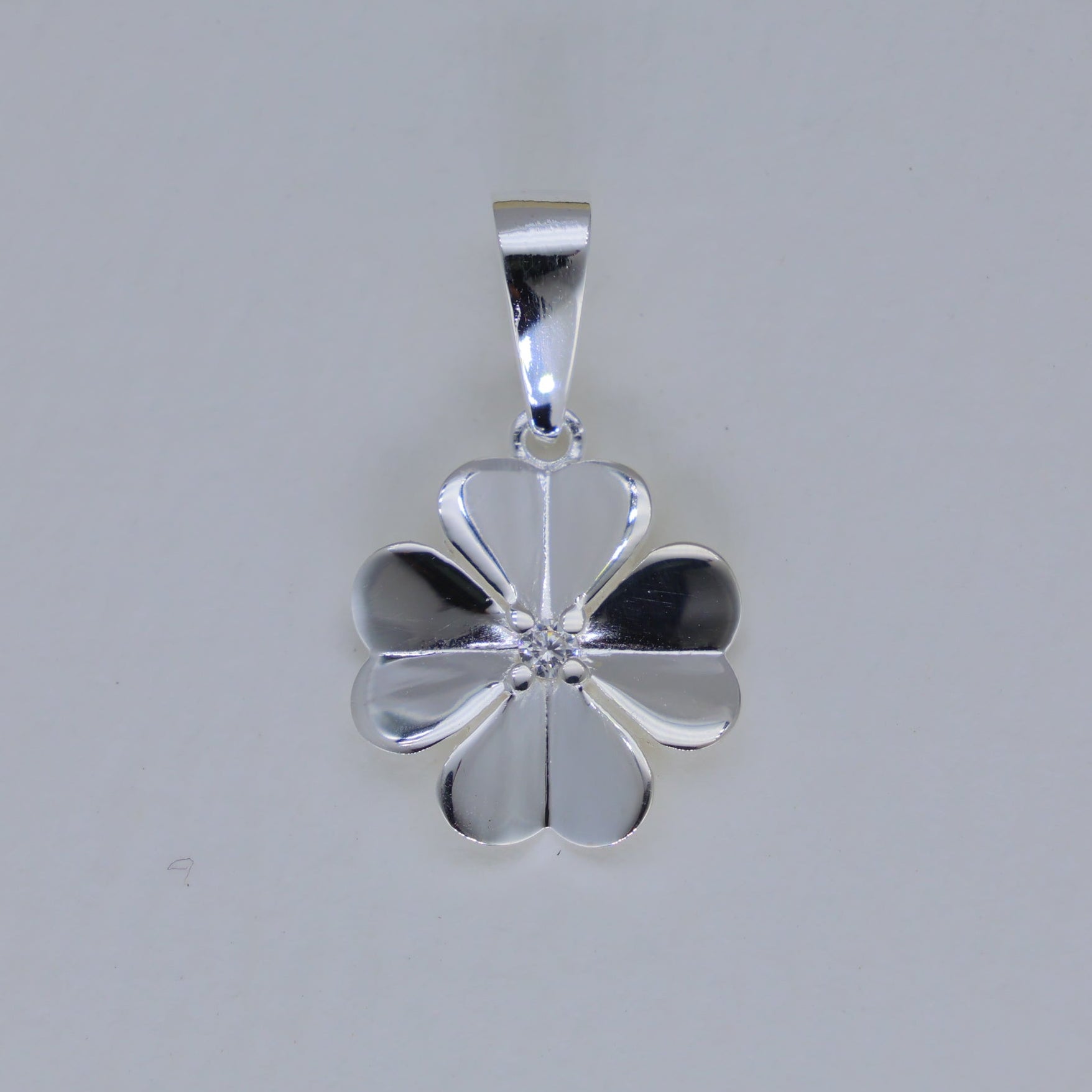 Elvire Clover Pendant in 925 Sterling Silver by MOA - view 1