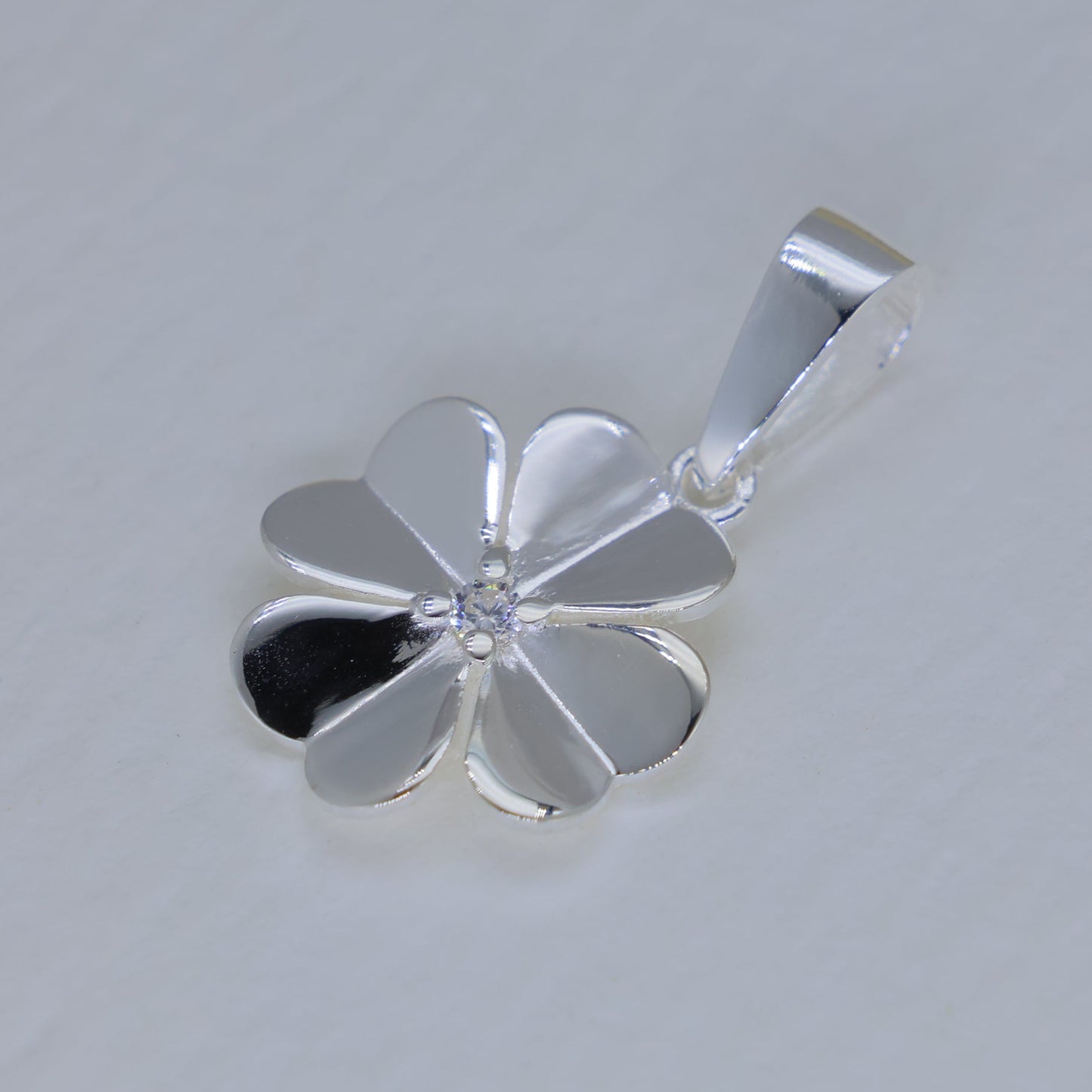 Elvire Clover Pendant in 925 Sterling Silver by MOA - view 2