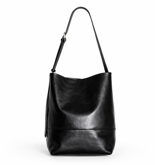 Lennox Leather Shoulder Bag in Black