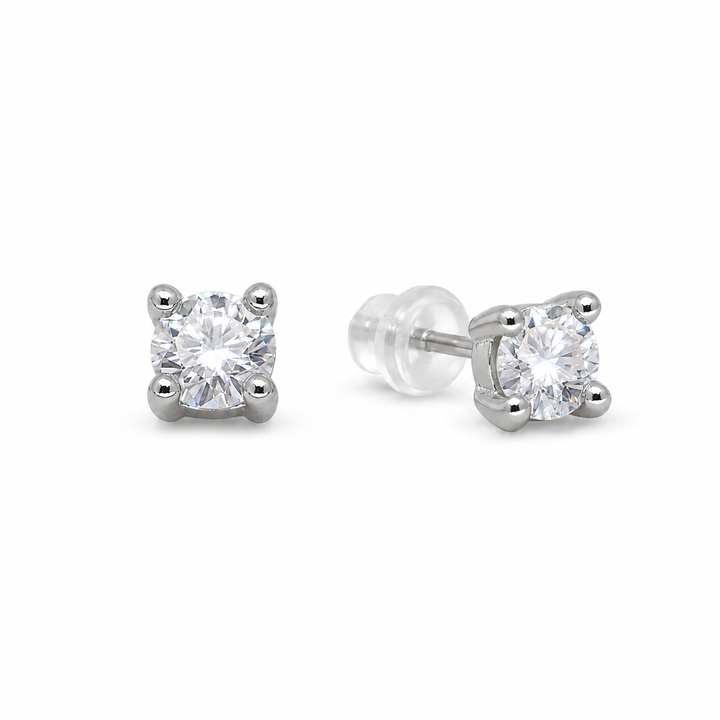 Noémie Fine 0.06ct Stud Earrings in 925 Sterling Silver