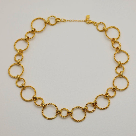 Ariette necklace in full circular form showing lobster clasp and extender chain

