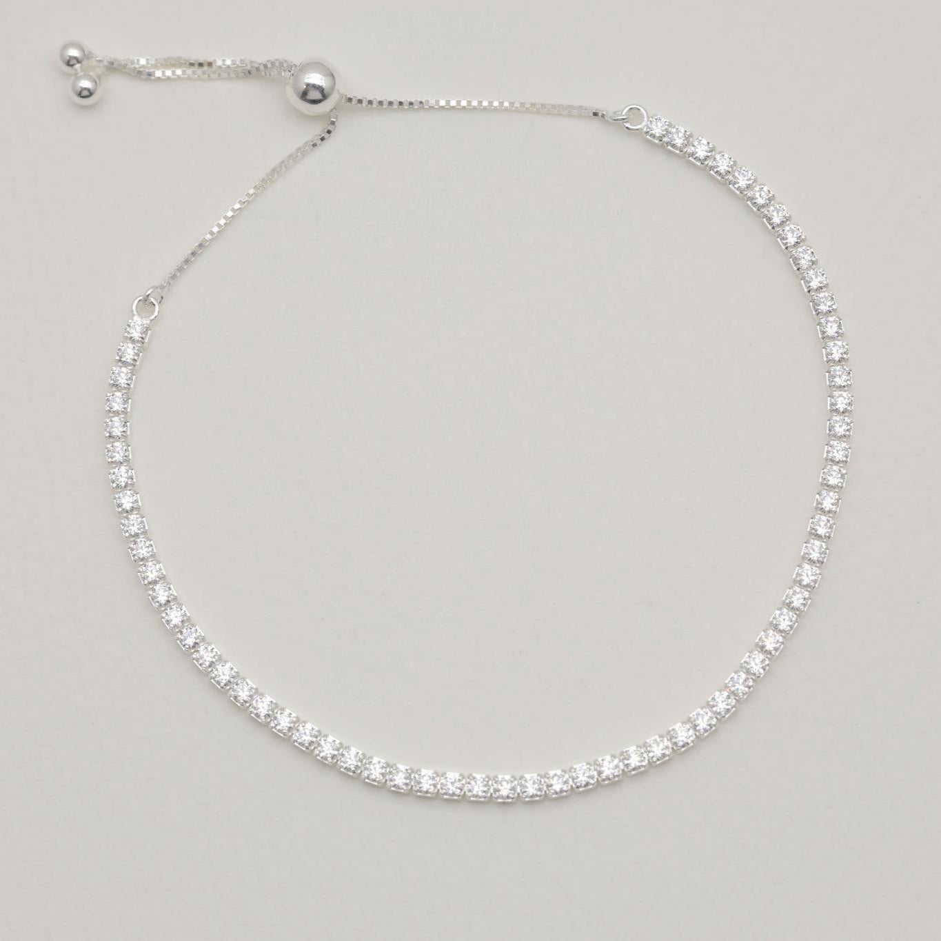 Full view of the Édith bracelet laid flat, showing length and sparkle

