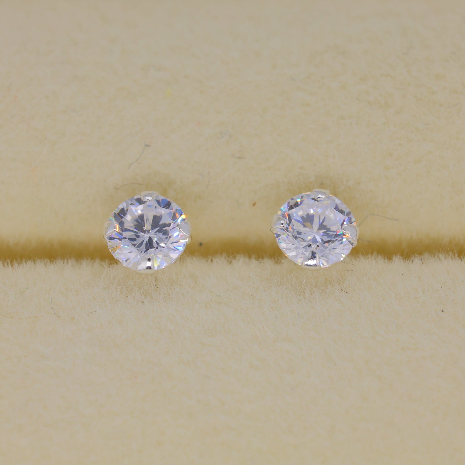 Sorelle Stud Earrings in 925 Sterling Silver by MOA - view 5