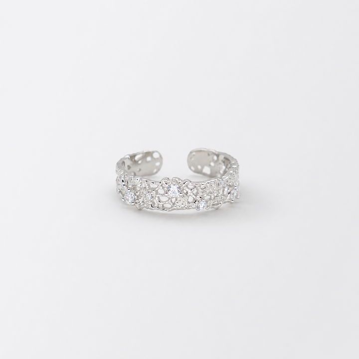 Théa Slim Filigree Open Ring in 925 Sterling Silver by MOA - studio view