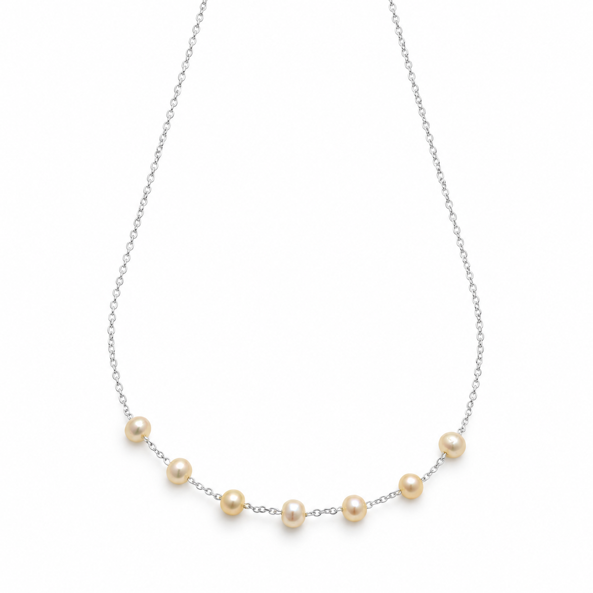 Vivienne Necklace in 925 Sterling Silver with Pearls - front view